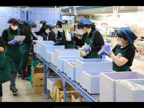 ネット宅配デポのピッキング・パッキング現場